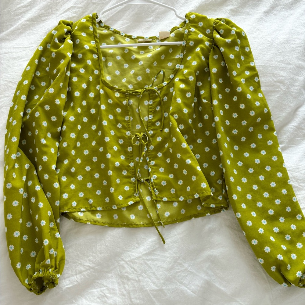 Levi’s floral top